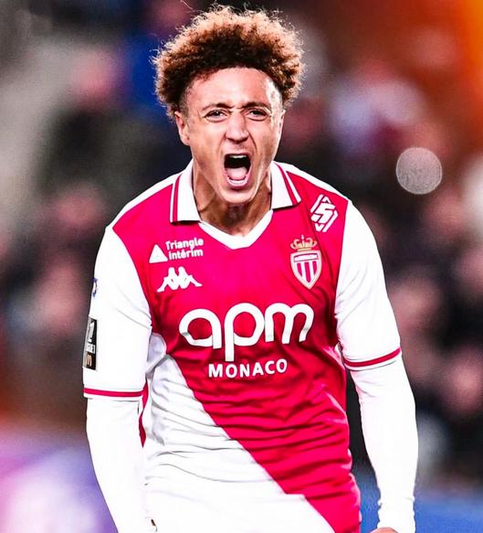  实况足球黄传范巴斯滕 -英雄联盟S15